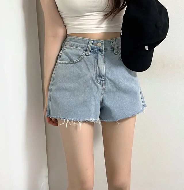 [여름필수] 하이웨스트 컷팅 세미 A라인 연청 데님 숏팬츠 반바지 상세 이미지 2