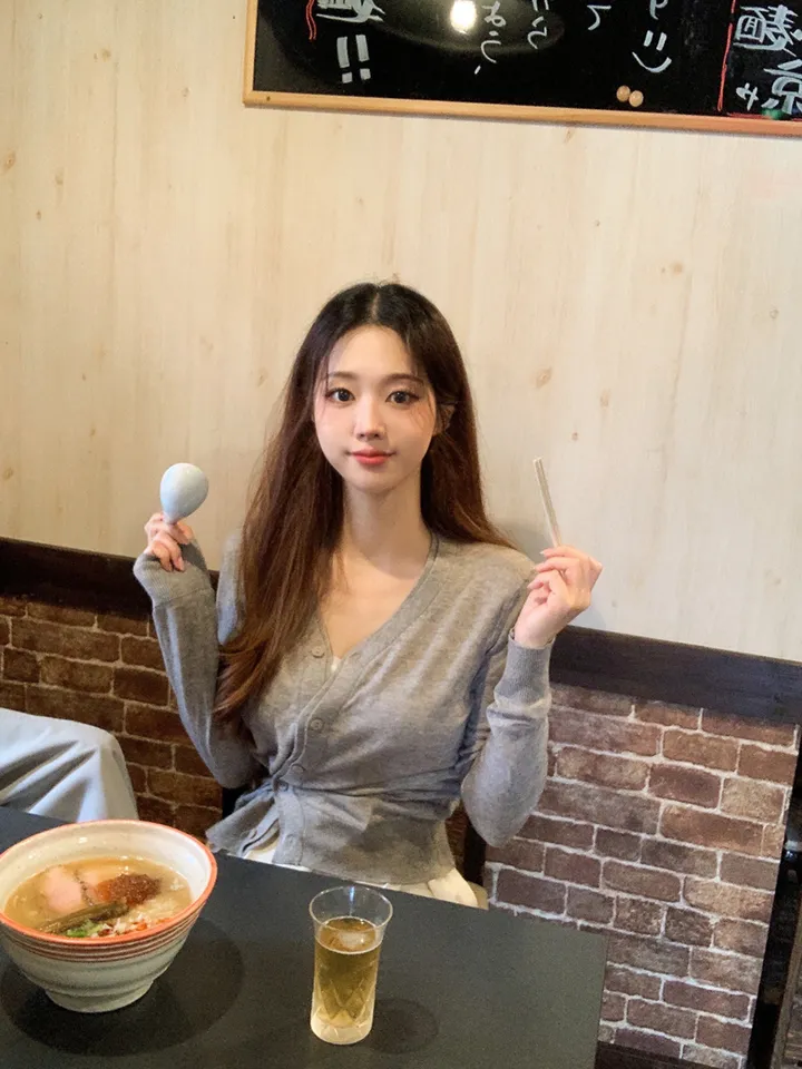 [허리잘록🍂타이SET] 브이넥 랩 니트 가디건 옆단추 이중 레이어드 긴팔 스카프 세트 봄 가을 간절기 여리핏 페미닌 데이트룩 하객룩 4COL 상세 이미지 21