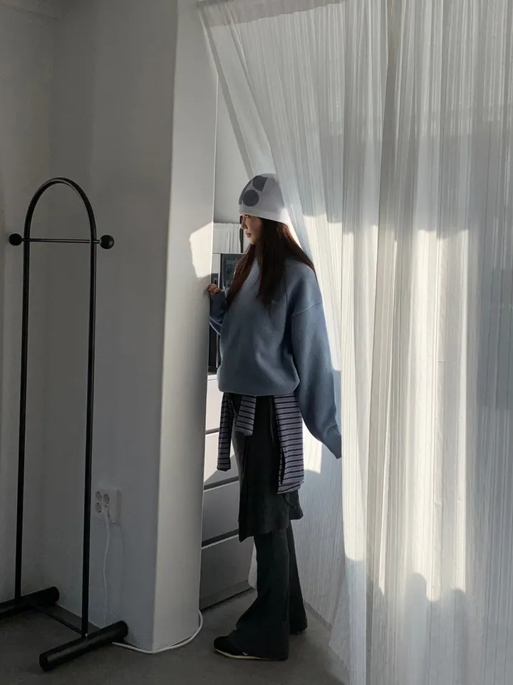 긴팔 티셔츠 모델 착용 이미지-S1L34