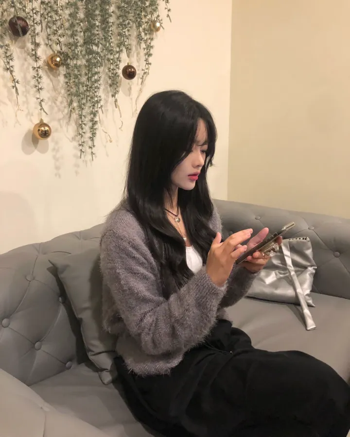 bubble boucle cardigan (2color) 버블 부클 퍼 가디건 상세 이미지 9