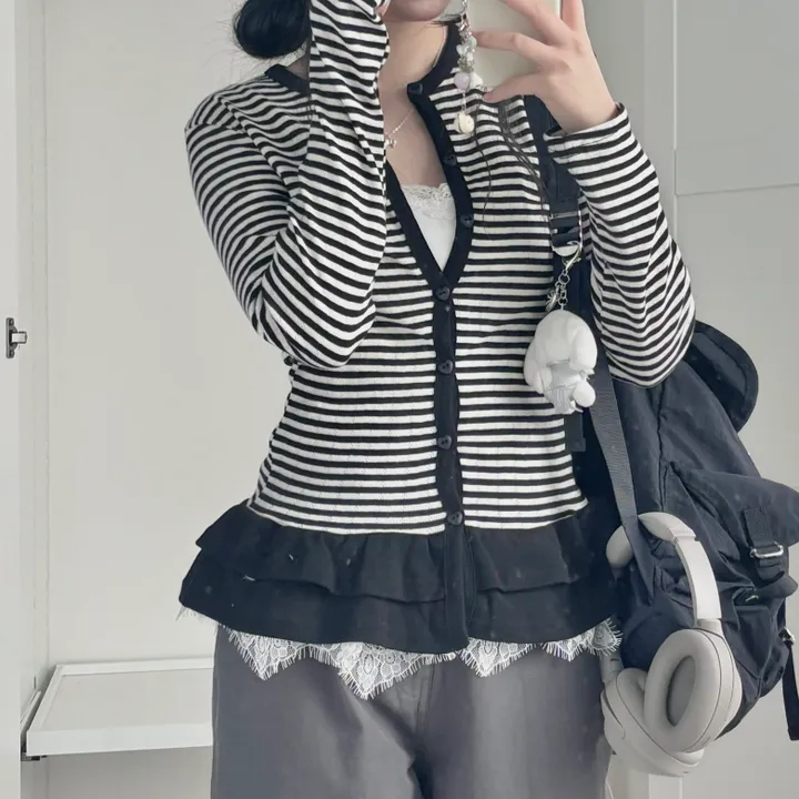 [하트단추🖤/스카시 펀칭] 말라핏 스트라이프 프릴 가디건 상세 이미지 25