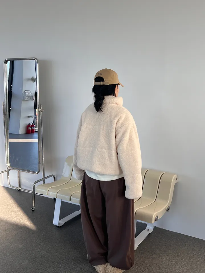 교복템 - 뽀글이 크롭 하이넥 양털패딩 - 점퍼 상세 이미지 11