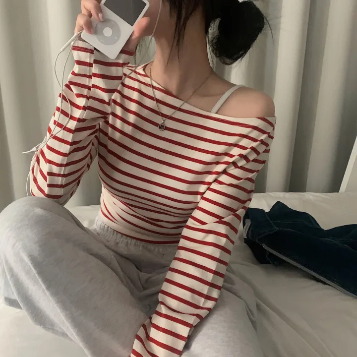 [예쁜라인🤍/데일리필수*.*] 루징 스트라이프 언발 오프숄더 긴팔티셔츠 - 2color 상세 이미지 8