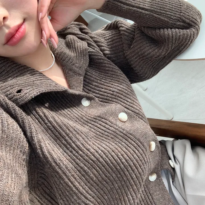 [주문폭주🔥BEST🤎/6col/고퀄리티] 미엘 캐시니쥬 카라 폴라 니트 가디건 상세 이미지 16