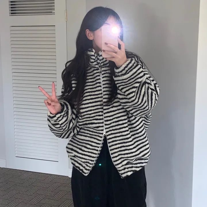 [☁뽀글후리스/투웨이] 뽀글 스트라이프 단가라 오버핏 후리스 / 스트라이프 점퍼 / 겨울 뽀글이 후리스 상세 이미지 2
