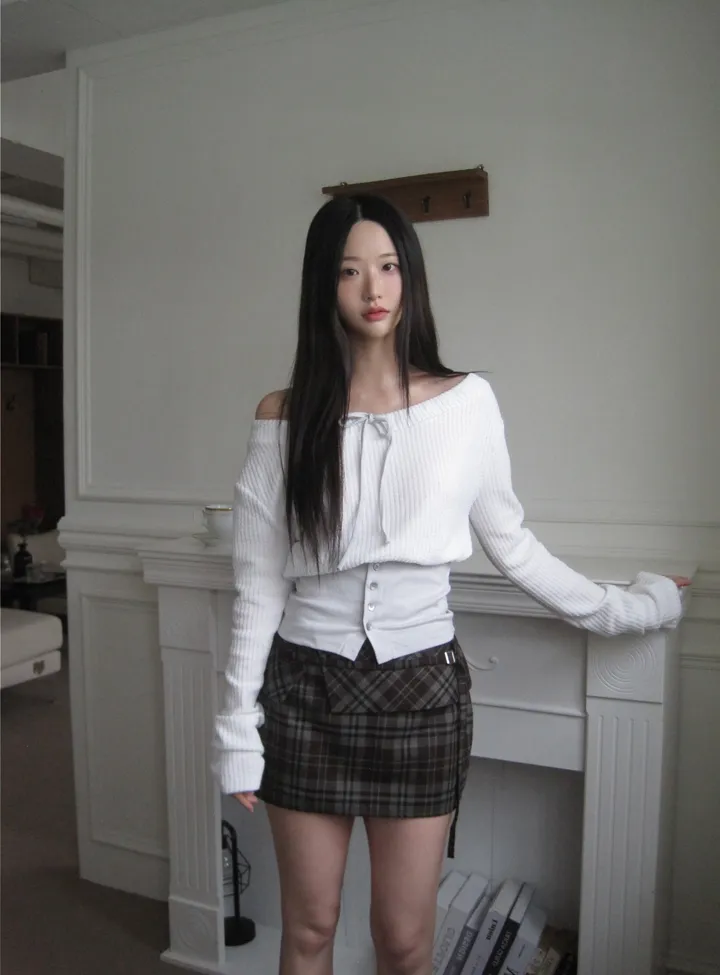 미니 스커트 모델 착용 이미지-S1L16