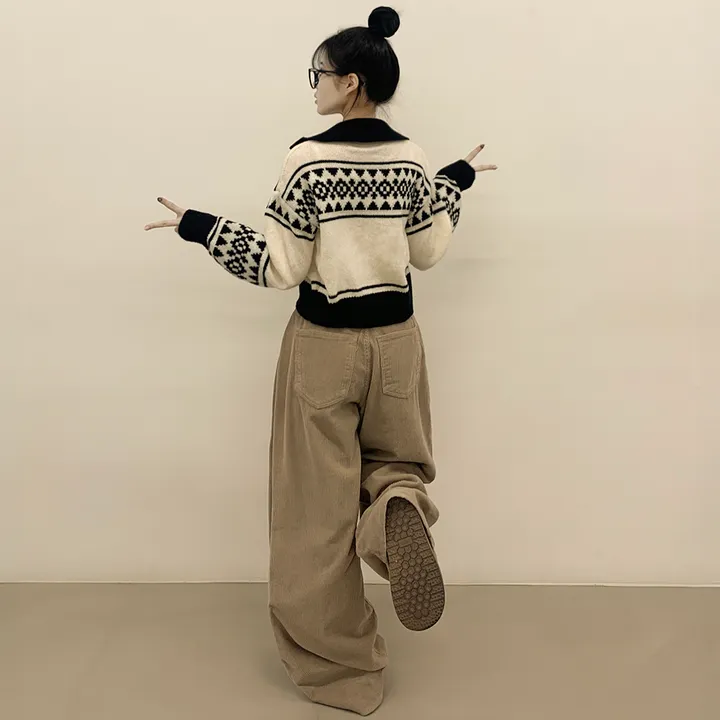 [노르딕🩶] 자가드 투웨이 배색 카라 니트집업 크롭가디건 상세 이미지 12