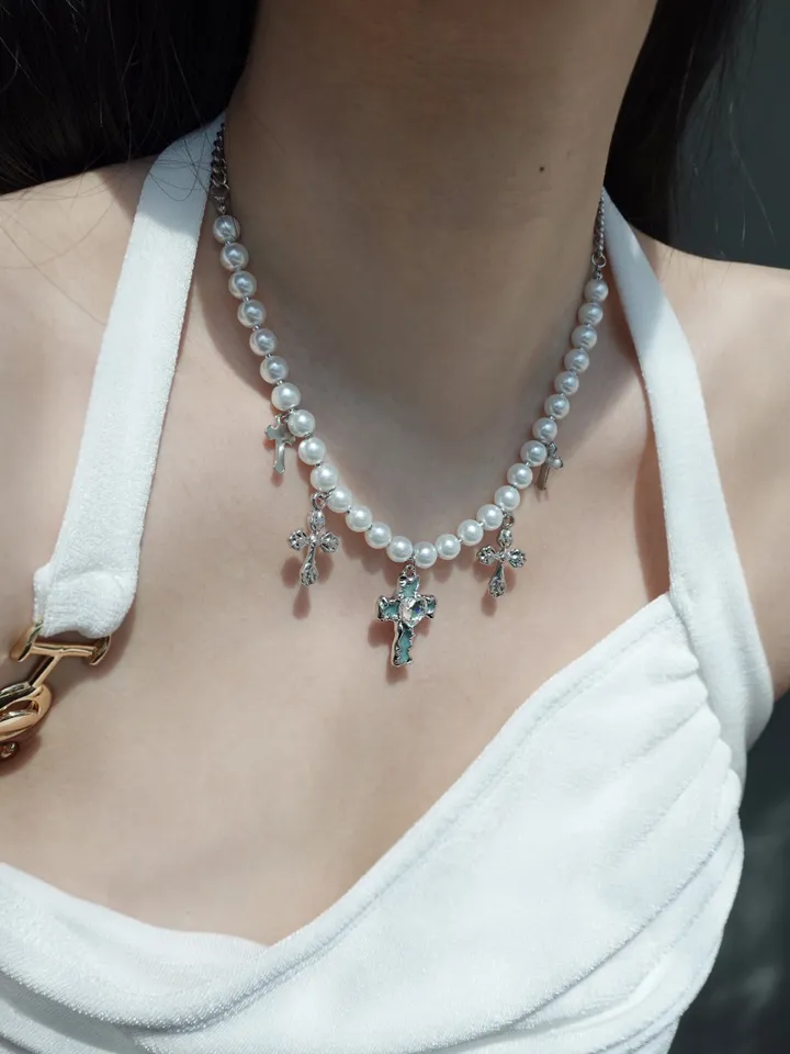 blue cross necklace | 블루 하트 십자가 진주 목걸이 상세 이미지 8