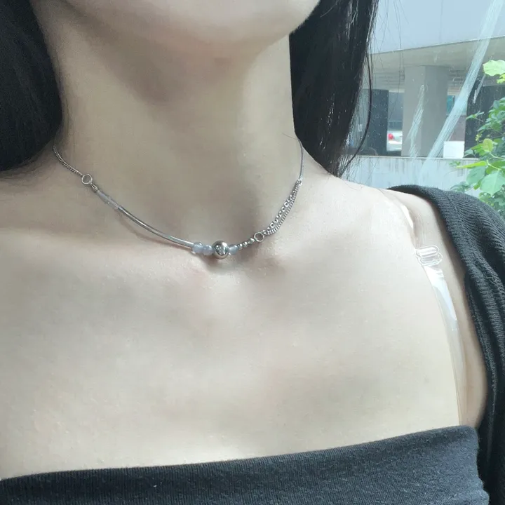[쿨한무드❗] 애쉬 블루 써지컬 파이프 비즈 목걸이 쿨톤 상세 이미지 4