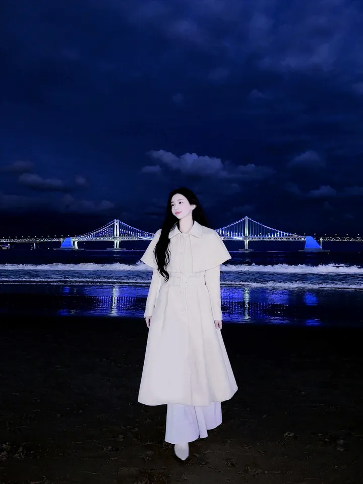 [빠른배송💗/기획특가💗] 벨 블랑쉬 케이프 스노우 아이보리 벨트 플레어 롱 코트 (high quality - 아이,핑크 고퀄리티 겨울 한겨울 방한 연말룩 페이크퍼 에코퍼) 상세 이미지 28