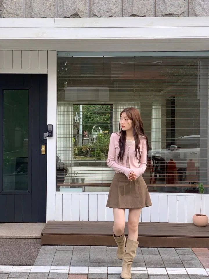 레이블 물결 여리핏 플라워 펀칭 브이넥 롱슬리브 버튼 가디건 3color 상세 이미지 35