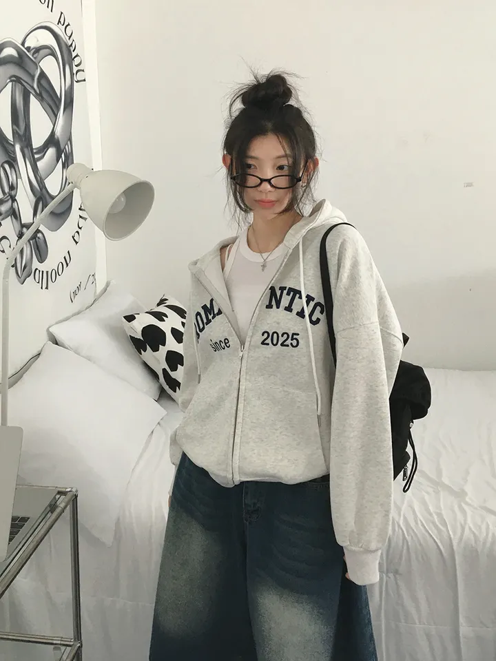[퀄보장!🤍/6color 자수레터링 아방핏 데일리 후드집업] 로맨틱자수레터링후드집업 상세 이미지 5