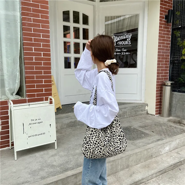 🥰당일출고✅ 에코백🎀 가벼운가방 데일리백 보조가방 산책가방 숄더백 시장가방 장바구니 쇼퍼백 비치백 대학생 캐주얼 빈티지 쇼핑백 대용량 숙녀용 레퍼드 크로스백2 상세 이미지 5