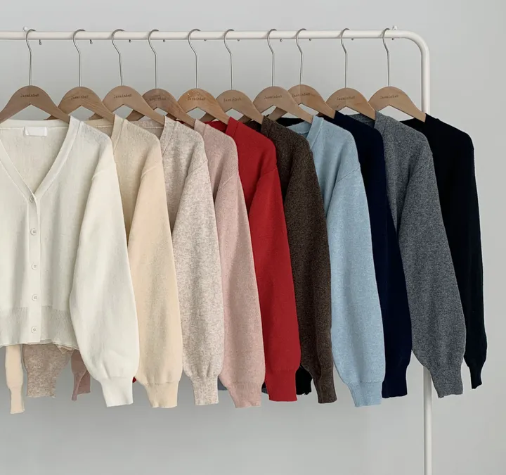 [인생가디건/10color] 머피 데일리 브이넥 무지 버튼 허리잘록 여리 니트 긴팔 가디건 상세 이미지 29