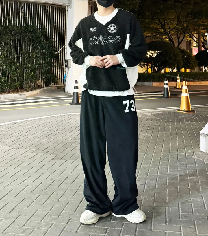 [1+1할인]덤블 양털 밍크 후리스 자수 패치 블록코어 스트링 오버핏 브이넥 아노락 맨투맨 상세 이미지 95