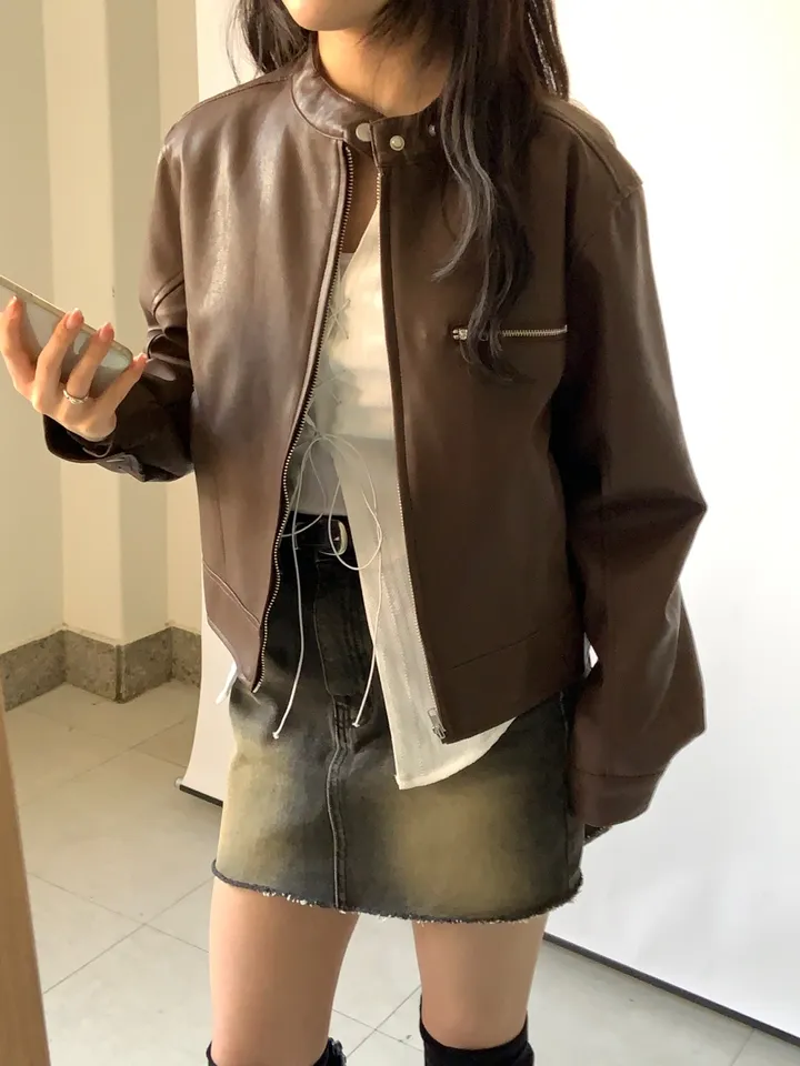 하프 크롭 레더 라이더 자켓 상세 이미지 30