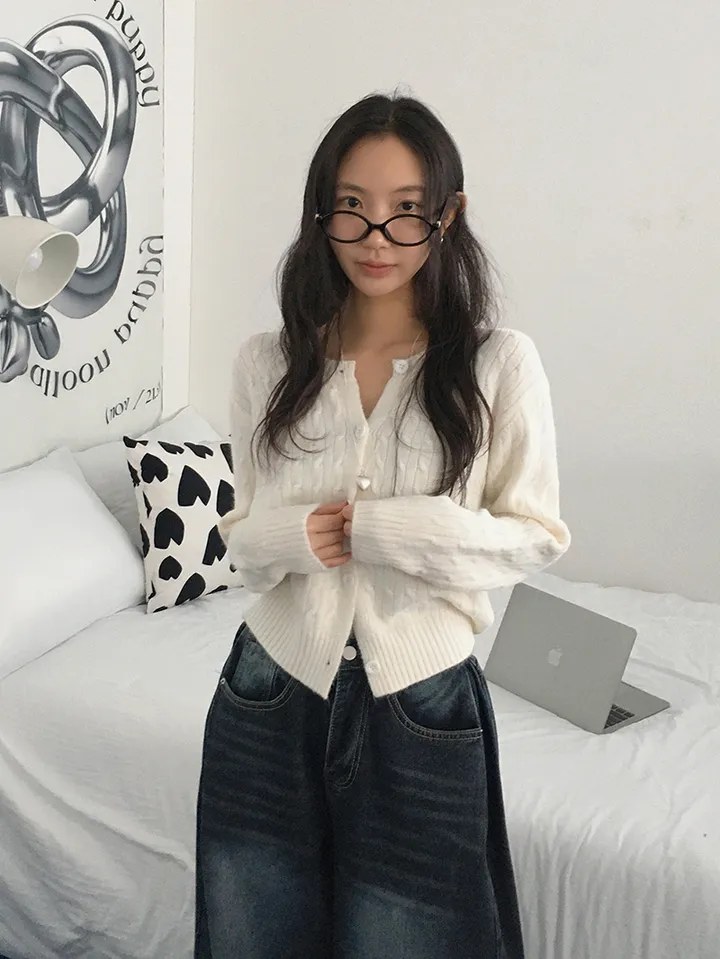 [전컬러입고!/고퀄!후기극찬❣️폭닥 케이블 꽈배기 단추니트가디건 여유핏!] 피오케이블꽈니트가디건 상세 이미지 2