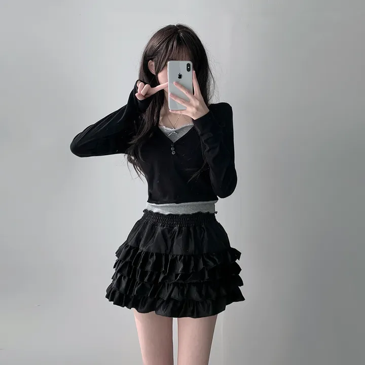 *반팔로발송/긴팔품절* [무채색+러블리/코디세트] 버튼 레이스 리본 배색 페이크 레이어드 긴팔 티셔츠+스모크밴딩 캉캉 미니 스커트 투피스 세트 상세 이미지 16