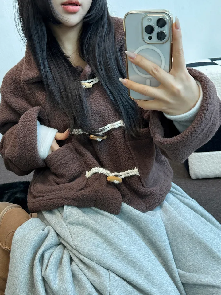 기획🧸🤎양털숏세미크롭떡볶이코트🤎🤍🧸4COLOR 떢볶이코트 더플코트 더플집업 숏코트 큐티 오버핏코트 박시핏코트 국산 코듀로이코트 골덴코트 유니크코트 골덴떡볶이 크롭 루즈핏 가오리핏코트 겨울자켓 겨울점퍼 겨울집업 겨울상의 도톰 폭닥 양털집업 양털코트 상세 이미지 7