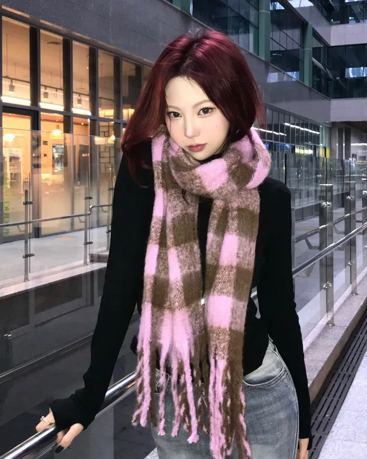[🧣 당일발송/원가판매 ]아방 폭닥 체크 롱 머플러 목도리 상세 이미지 6