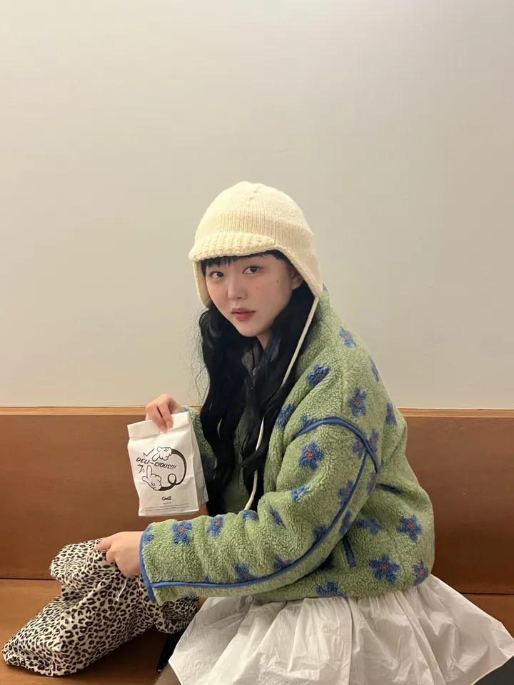 플라워 뽀글이 누빔 후리스 집업 상세 이미지 5