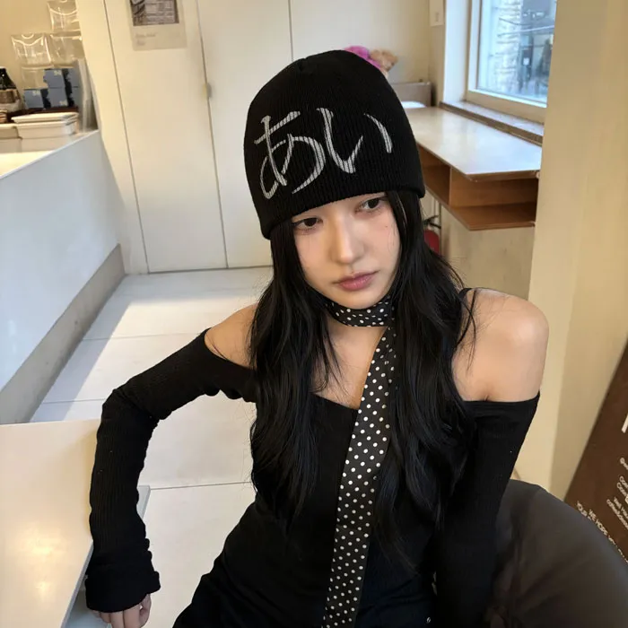당일발송 핸드메이드 국내제작 Y2K키치 UNISEX 레터 사계절 숏 비니 상세 이미지 9