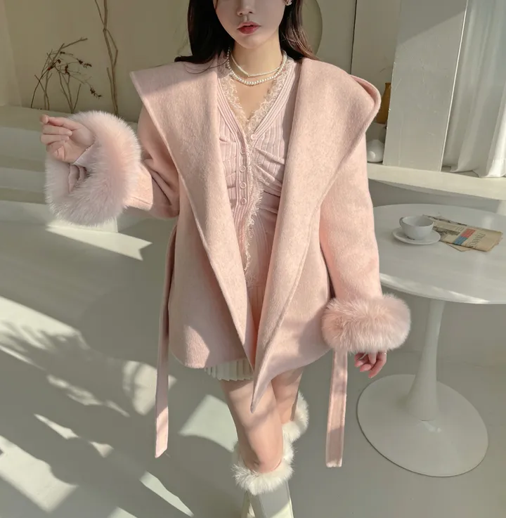 [울100] 리아나 베이직 폭스퍼 트리밍 후드 숄  코트 상세 이미지 21