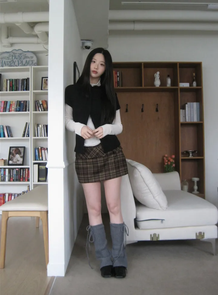 미니 스커트 모델 착용 이미지-S1L38