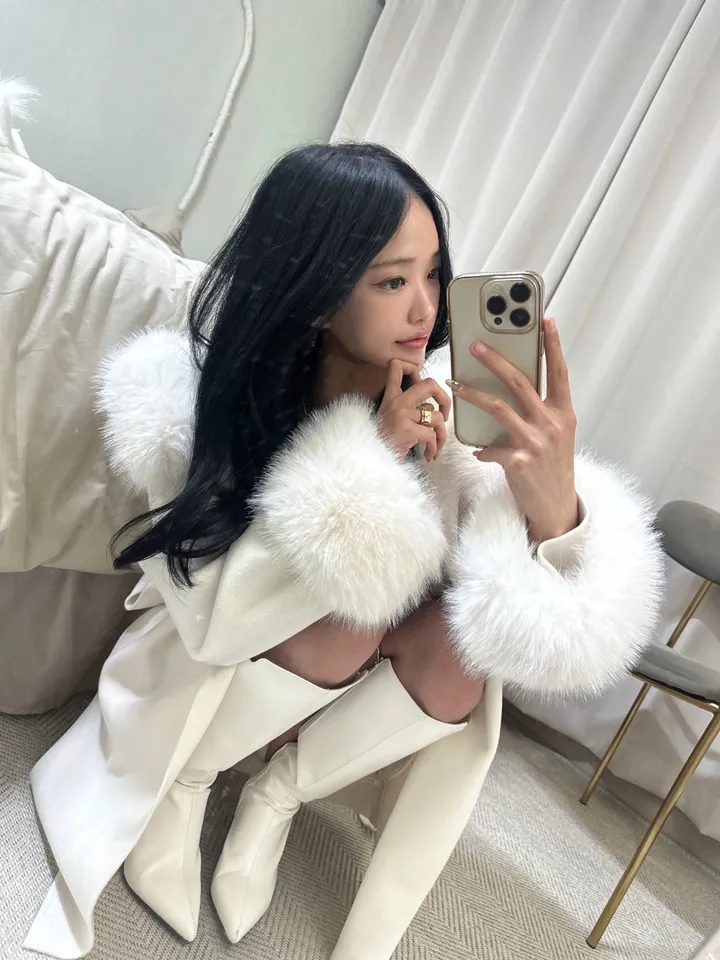 [가성비MD완전강추] 2color 폭스퍼+페이크퍼 후드 미니 벨트SET 코트 *연말룩 크리스마스룩 데이트룩 겨울코트 추천 짧은 코트 퍼 탈부착 가능* 상세 이미지 17