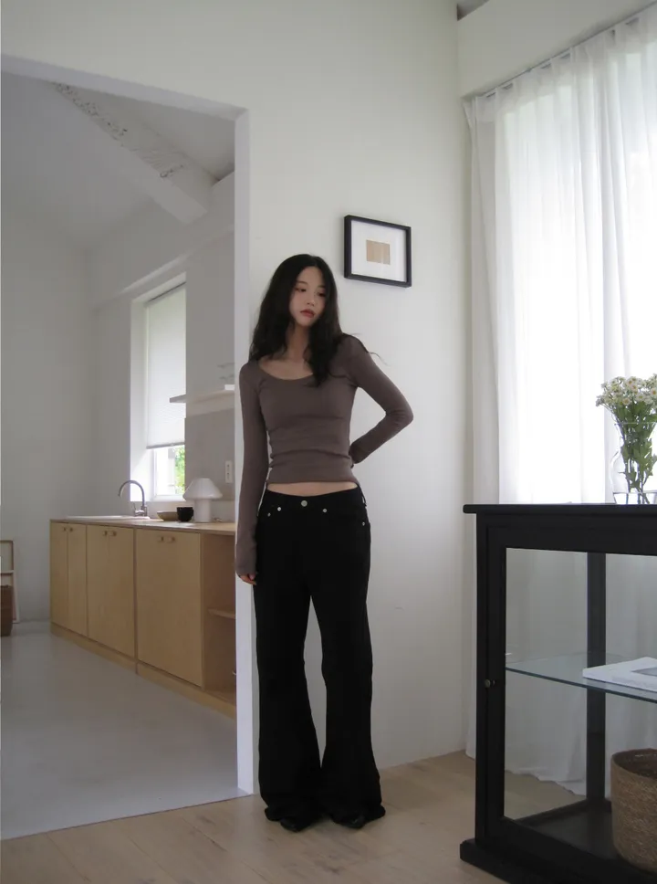 바지 모델 착용 이미지-S1L32