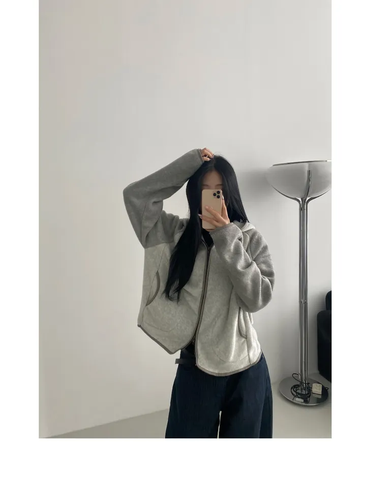 긴팔 티셔츠 모델 착용 이미지-S1L38