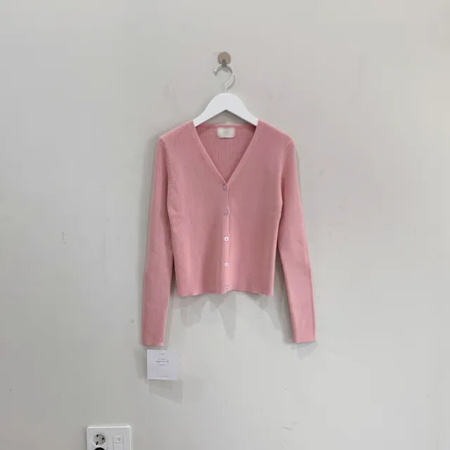 [묶음할인] 소프트 촉감 브이넥 글램핏 골지 가디건 ﻿아이보리 베이지 블랙 연두 소라 핑크 연보라 와인 카키 겨자 에메랄드 개강룩 새내기룩 봄 벚꽃룩 꽃놀이룩 개강여신 상세 이미지 119