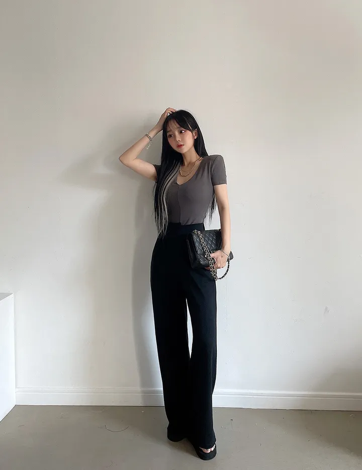 패드 브이넥 스판 절개 슬림 티셔츠 상세 이미지 69