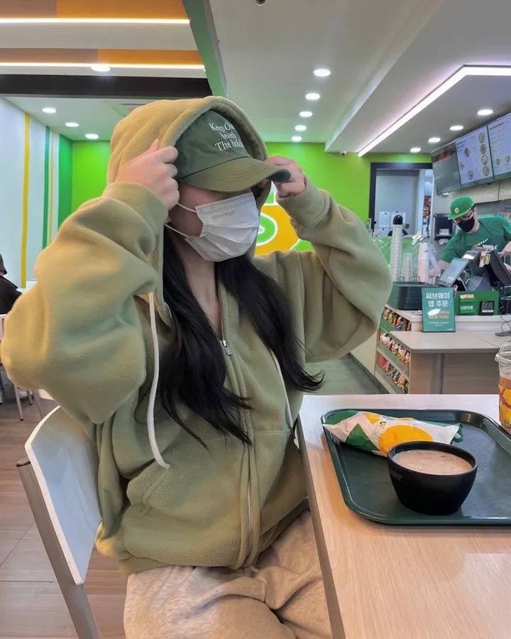 후리스 레터링 더비 투웨이 후드zip up -10col 상세 이미지 11