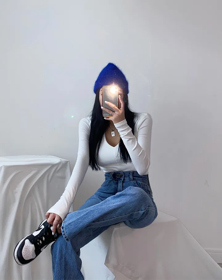 패드 브이넥 스판 절개 슬림 티셔츠 상세 이미지 57