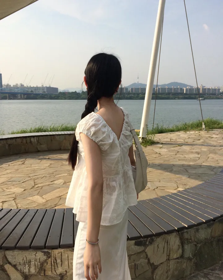 드레스 모델 착용 이미지-S1L38