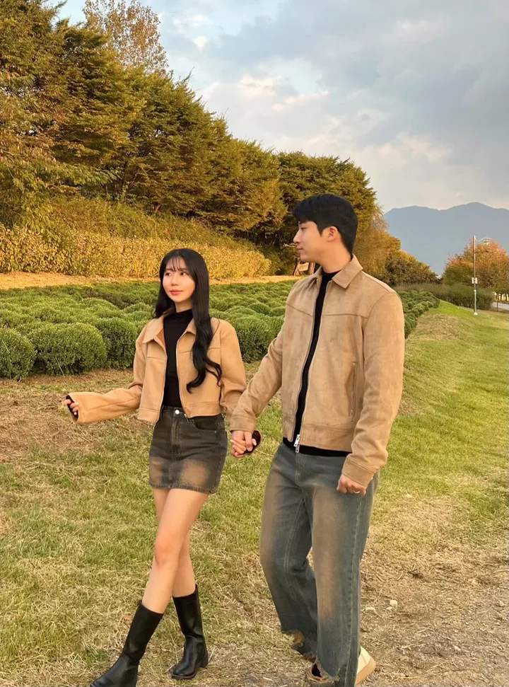 당일출고![단독/시밀러룩] 봄 가을 스웨이드 자켓 크롭 오버핏 워싱 청치마 청바지 커플룩 상세 이미지 13