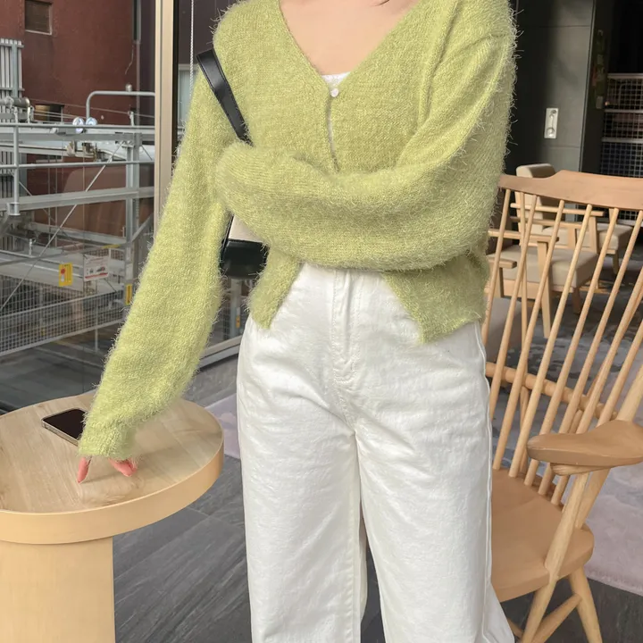 [여리루즈핏💚실물보장!] 솔잎 모헤어 브이넥 단추 레이어드 세미 크롭 니트 가디건 투버튼 앙고라 볼레로 봄 아우터 4COL 상세 이미지 37