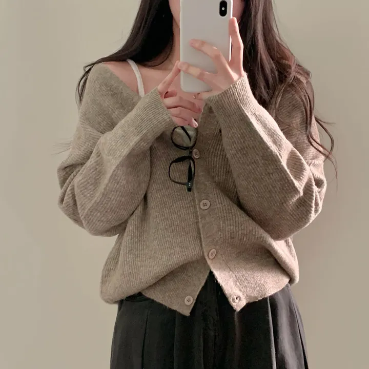 [인생가디건🤍]극여리 루즈핏 울 브이넥 니트 가디건 - 8color 상세 이미지 53