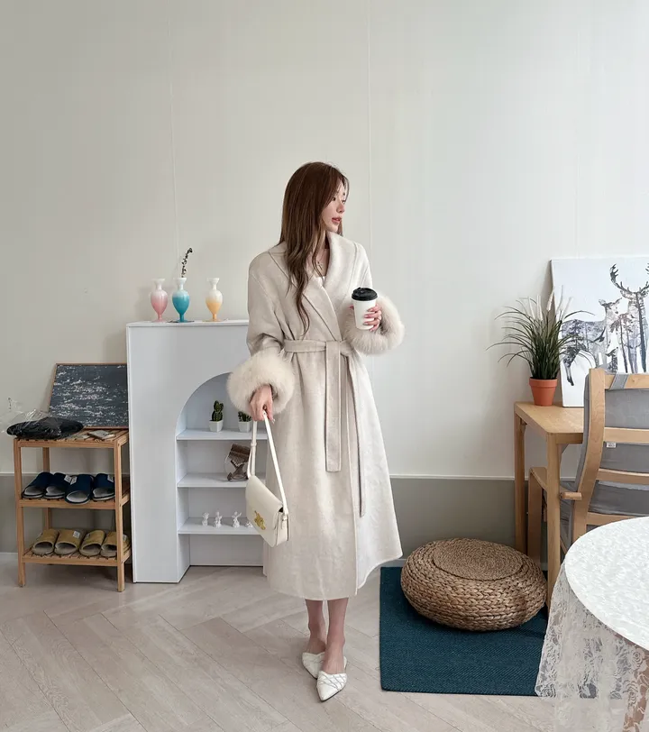 🚀오늘출발 [3color] 프리미엄 리얼 사가 폭스 소매 퍼 트리밍 로브 벨트 핸드메이드 울 롱 코트 상세 이미지 31