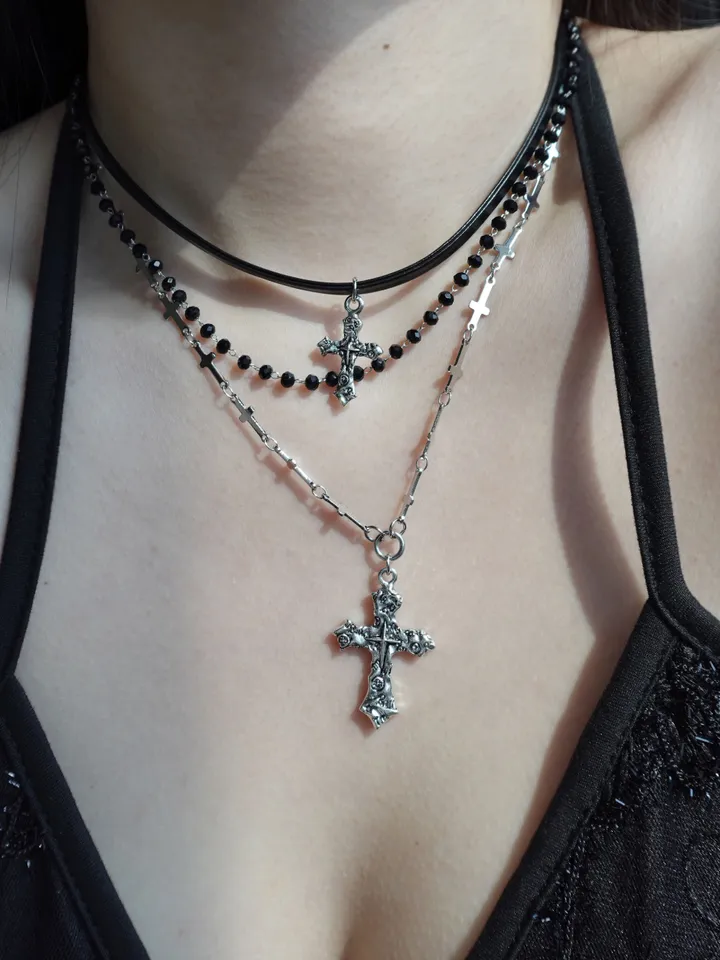 black cross layerd necklace | 블랙 가죽 초커 십자가 목걸이 상세 이미지 14