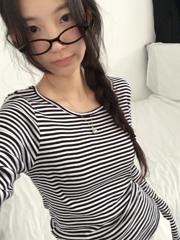 [슬림핏!/간절기,봄필수! 잔단가라 라운드넥 단가라티셔츠 긴팔티셔츠 이너티 기본티] 엘리슬림핏단가라긴팔T 상세 이미지 42