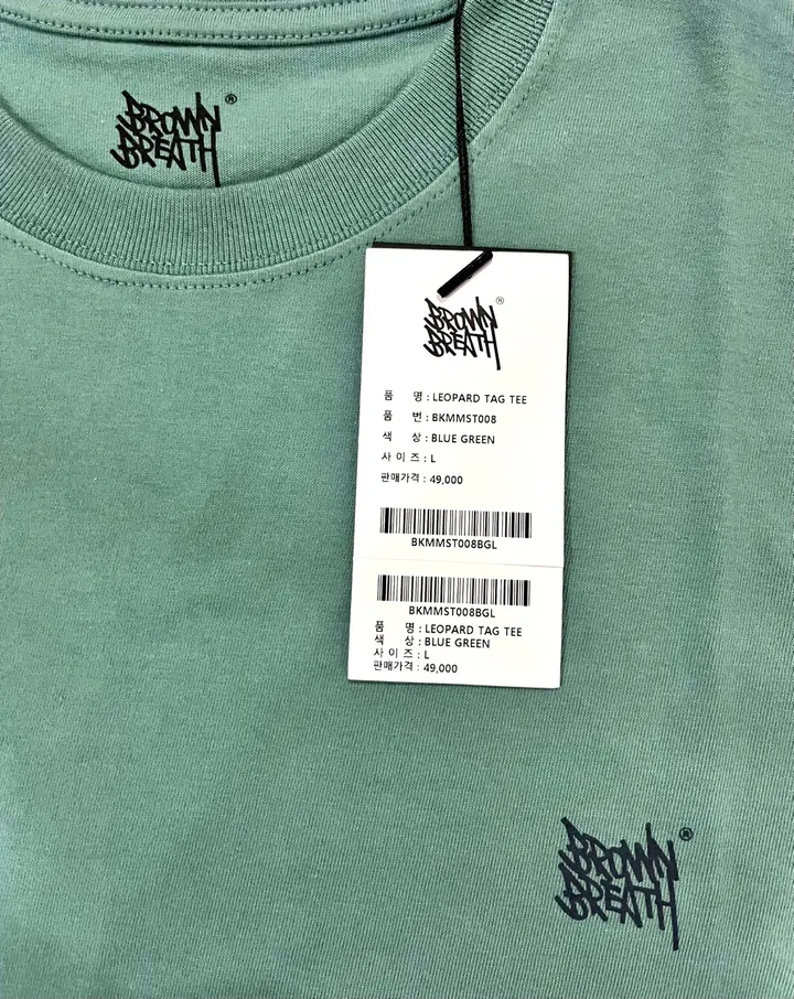 ★BROWNBREATH★ LEOPARD TAG TEE BLUE GREEN LEOPARD TAG TEE - BLUE GREEN - Brownbreath Online Store