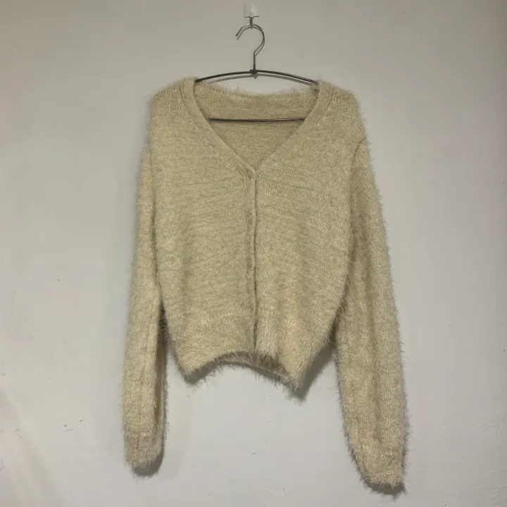 보슬보슬 귀여움 끝판왕 , 브이넥 솔잎 가디건 4COLOR 상세 이미지 13