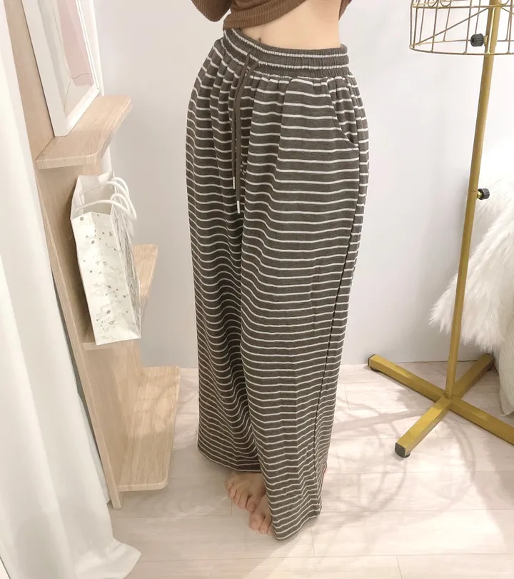 *주문폭주 [모델소장/휘뚜루~] 코즈 단가라 스트라이프 밴딩 힙 와이드 니트팬츠 -3color 상세 이미지 14