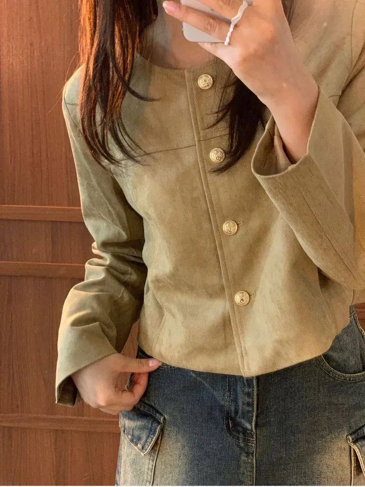 [주문폭주🐱‍🏍3color/가을신상🍂] 노이드 노카라 금장로고 스웨이드 자켓 올드머니룩 페미닌룩 어깨패드 상세 이미지 15