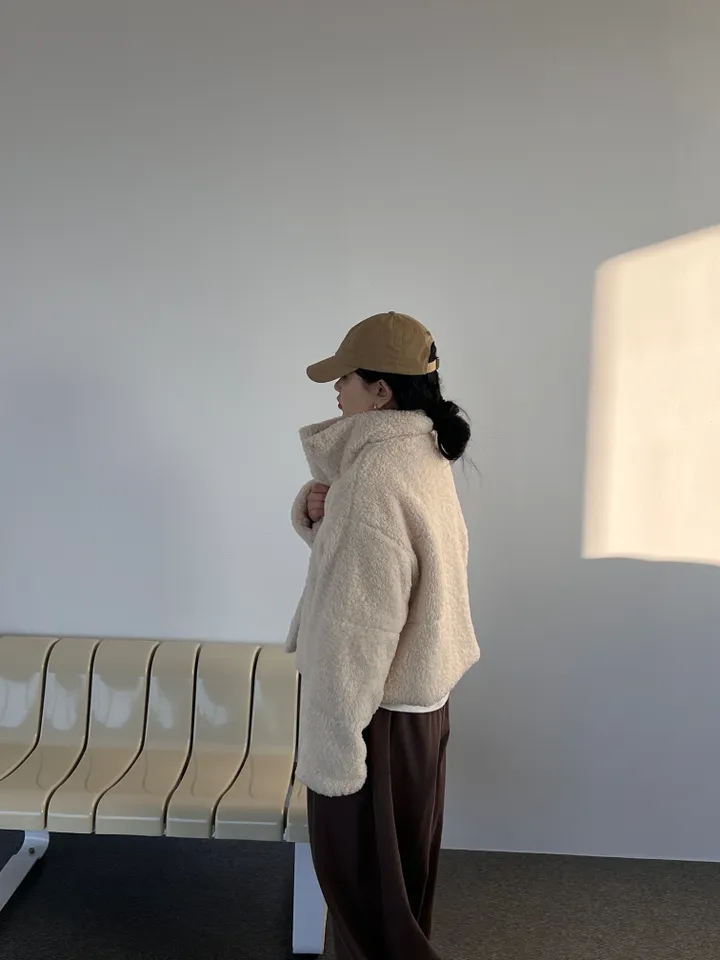 교복템 - 뽀글이 크롭 하이넥 양털패딩 - 점퍼 상세 이미지 28
