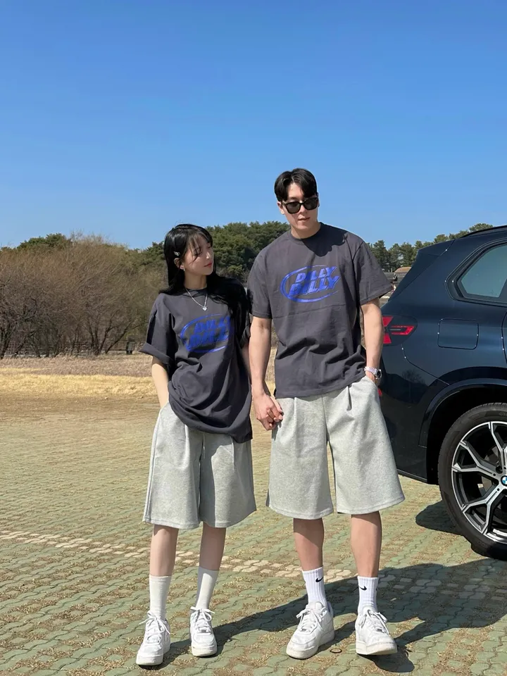 세트가능/ 남녀공용 오버핏 반팔 여름 커플룩 커플티 레터링 루즈핏 반팔 티셔츠 합포 핀턱 버뮤다 팬츠 밴딩 반바지 꾸안꾸 트레이닝 세트 커플 시밀러룩 빅사이즈 세트 스트릿 딜리 상세 이미지 41