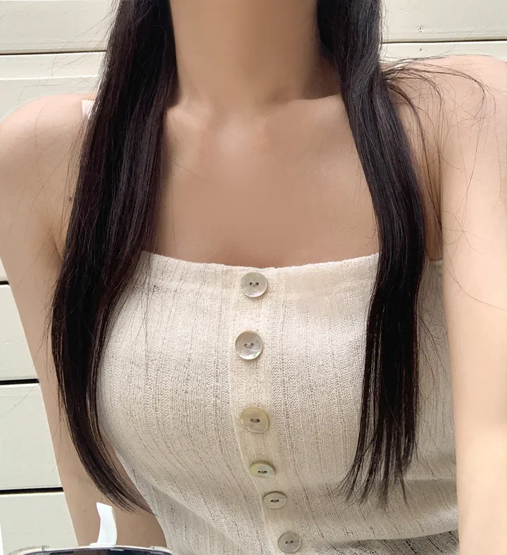 민소매 모델 착용 이미지-S1L7