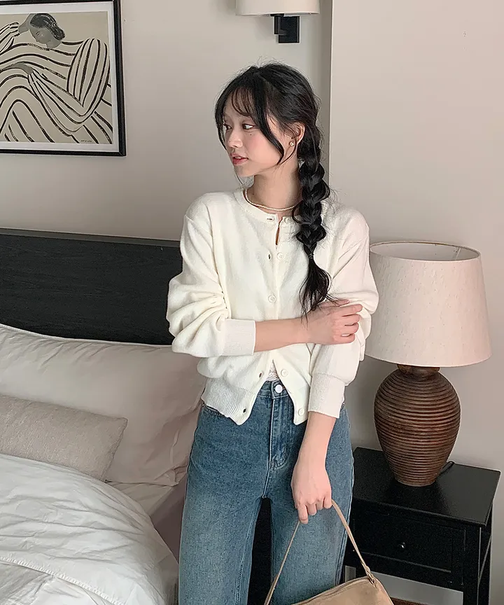 [데일리강추💗] 블러 라운드넥 가디건 봄 가을 / 출근룩 긴팔니트 봄가디건 가을가디건 하객룩 데일리룩 클래식블랑 상세 이미지 52